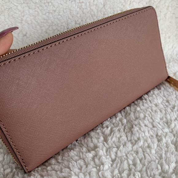 New Michael Kors dusty rose wallet - Picture 3 of 4